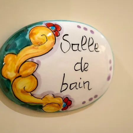 Art De Vivre