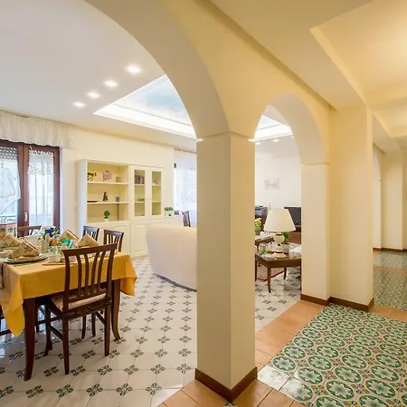 Art De Vivre Sorrento